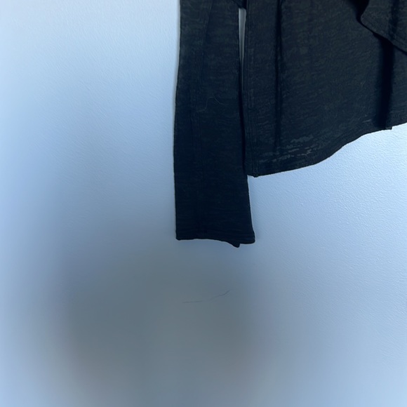 Black Layered LuluLemon Top - Picture 4 of 6